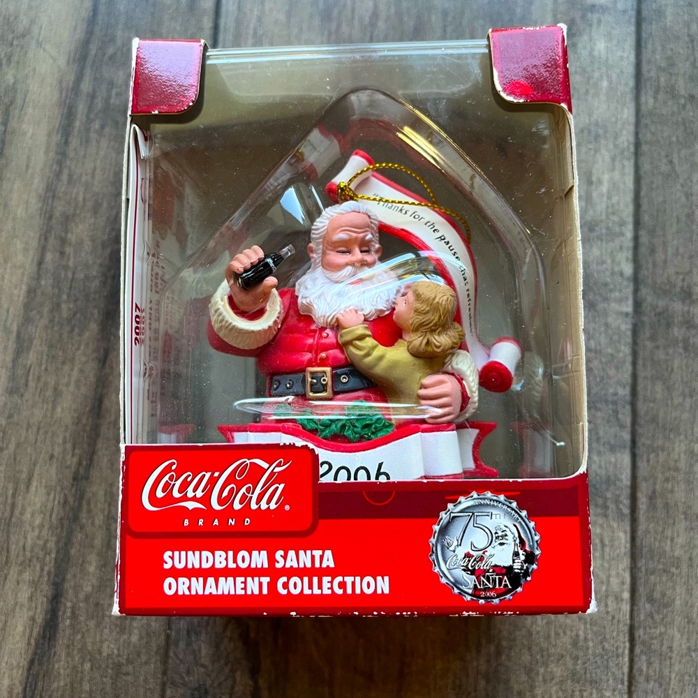 Coca Cola Sundblom Santa Claus
Christmas Ornament in a box.